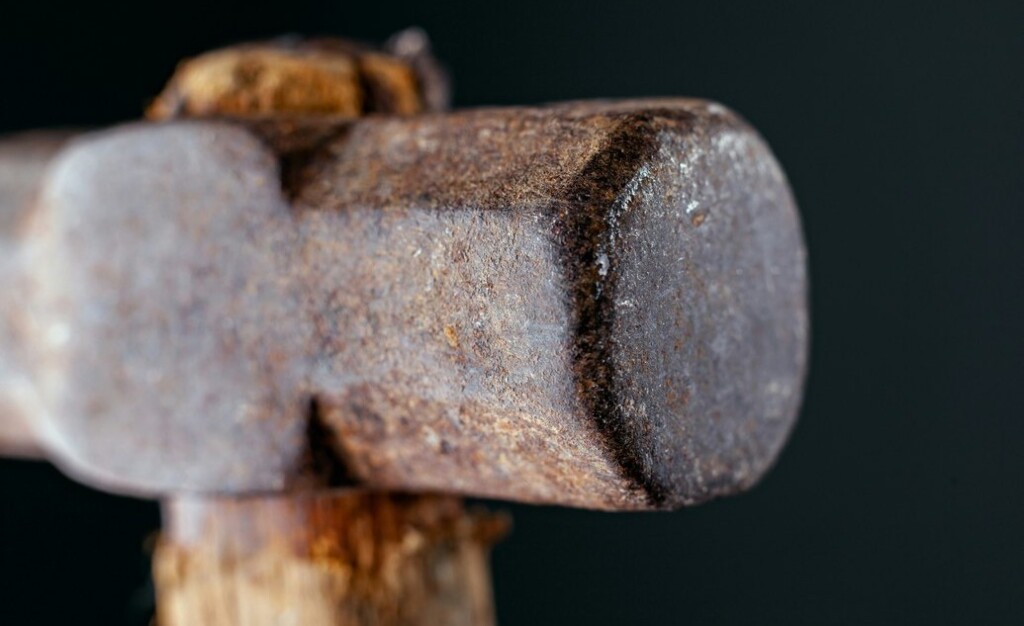 Heroic Neighbor Uses Sledgehammer to Rescue 85-year-old Woman in Wheelchair from House Fire