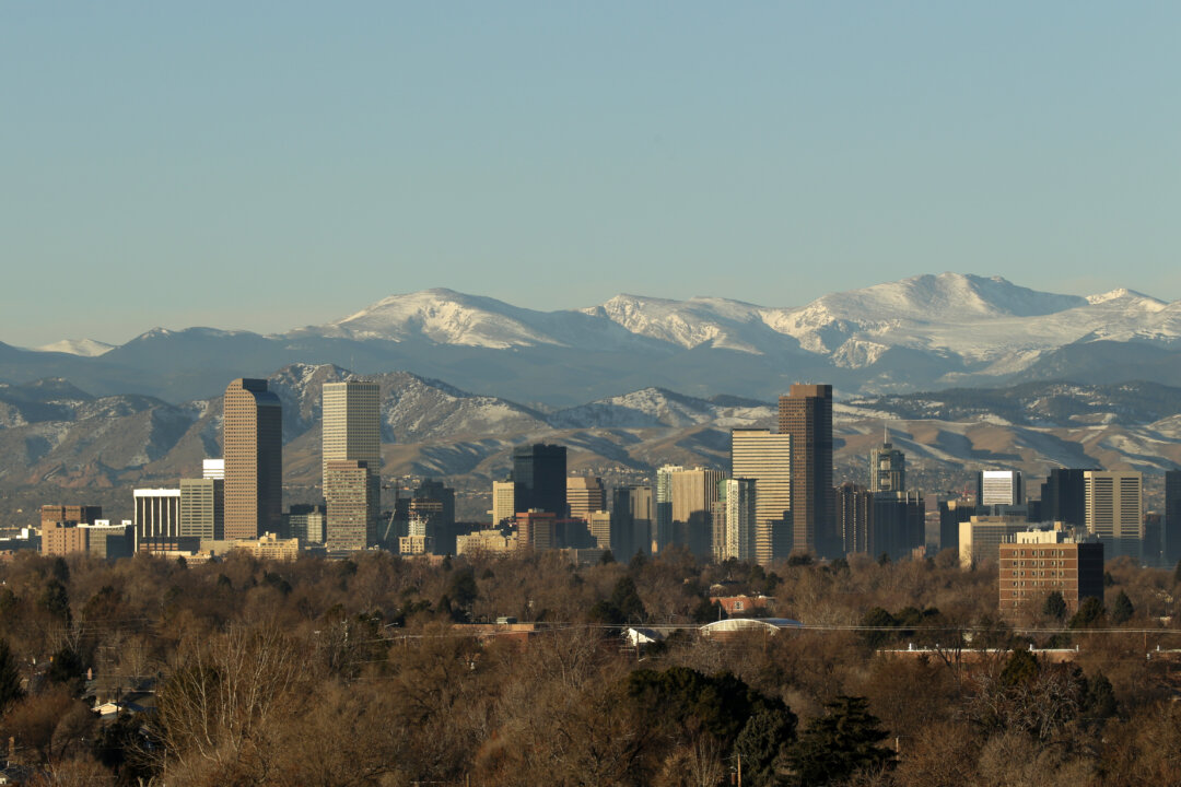 Colorado Democratic-Aligned Group Pushes State to Enter Redistricting Fight