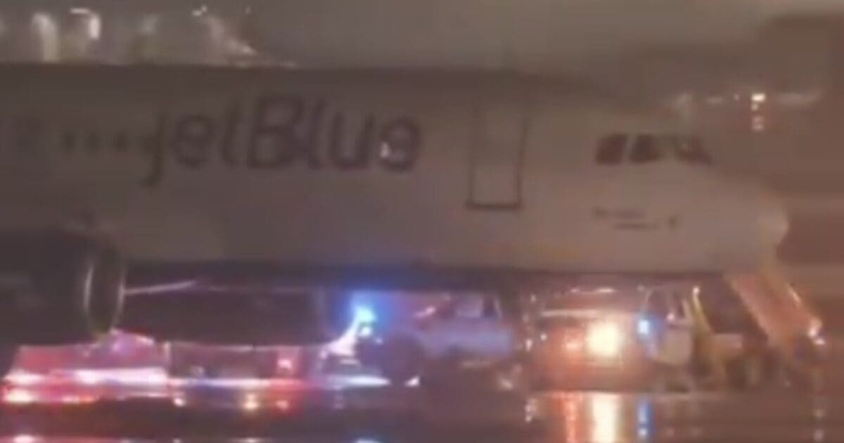 Newark Airport Shuts Down After Commercial Flight Makes Emergency Landing