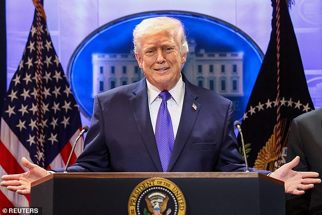 Trump's brutal response to top Democrat's 'wannabe king' diss after his tariff powers are clipped