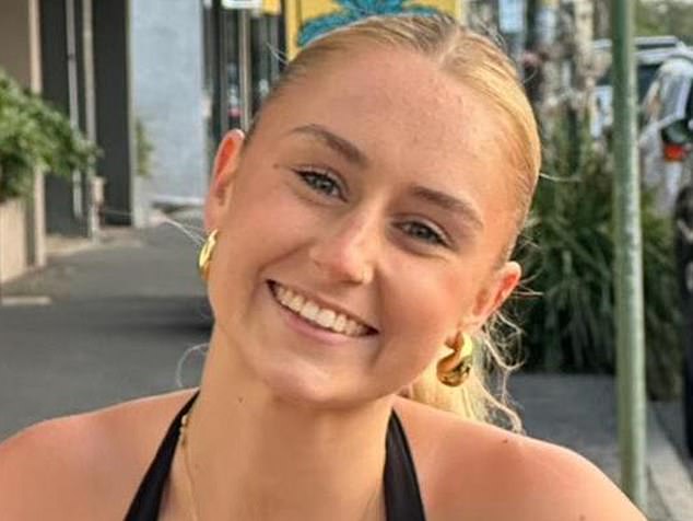 Fresh blow for heartbroken families of Aussie teens who died from methanol poisoning at Laos backpacker hostel