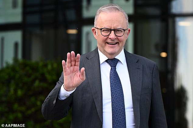 'The PM's position, that the Commonwealth will not facilitate their return, should be treated as the minimum baseline'