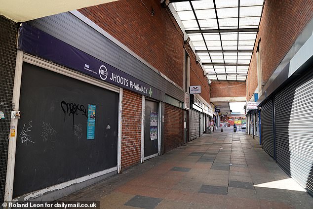 Britain's benefits capitals mapped as figures reveal up to 14% of working-age adults are getting handouts in parts of country