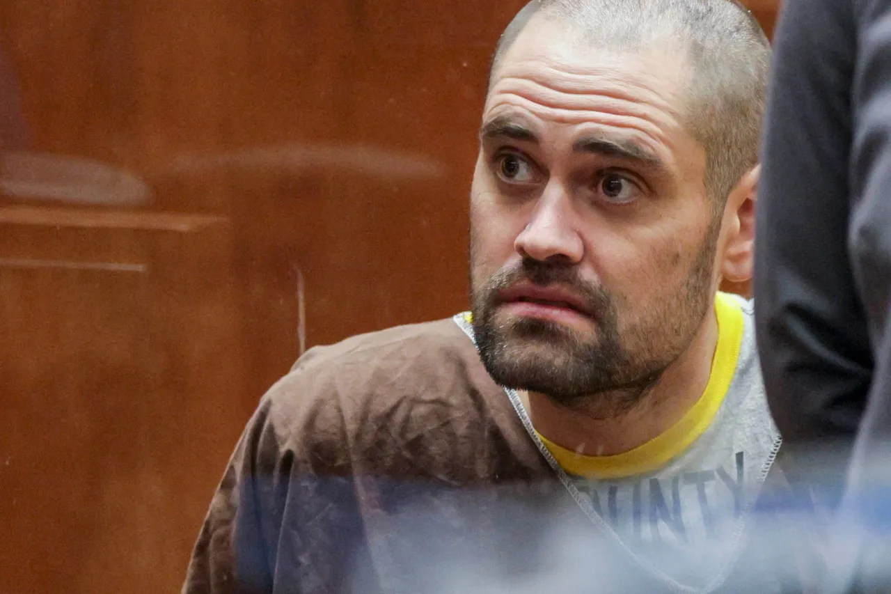 LOS ANGELES, CALIFORNIA - FEBRUARY 23: Nick Reiner appears with Deputy Public Defender Kimberly Greene during his arraignment in Los Angeles County Superior Court on February 23, 2026 in Los Angeles, California. Reiner is facing two counts of first-degree murder for the killing of his parents, Rob Reiner and Michele Singer Reiner, in their Los Angeles home in December 2025. (Photo by Chris Torres-Pool/Getty Images)