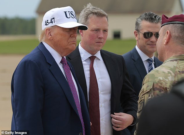 Trump, Secretary of the Army Daniel Driscoll and Defense Secretary Pete Hegseth speak with soldiers