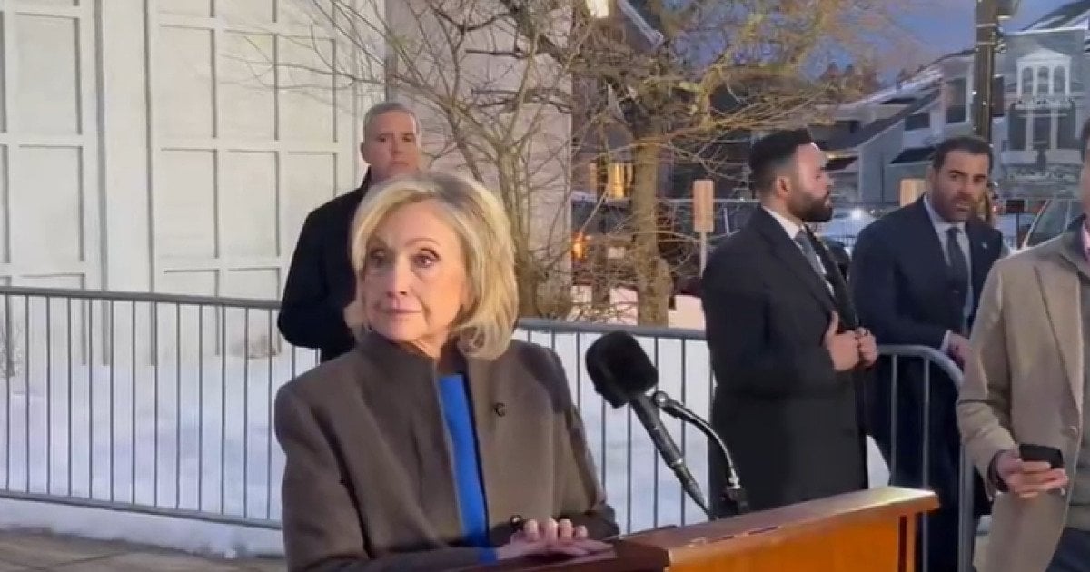 WATCH HERE: Hillary Clinton Speaks After Testifying Before House Oversight Committee, Ends Press Conference After Being Asked This Question