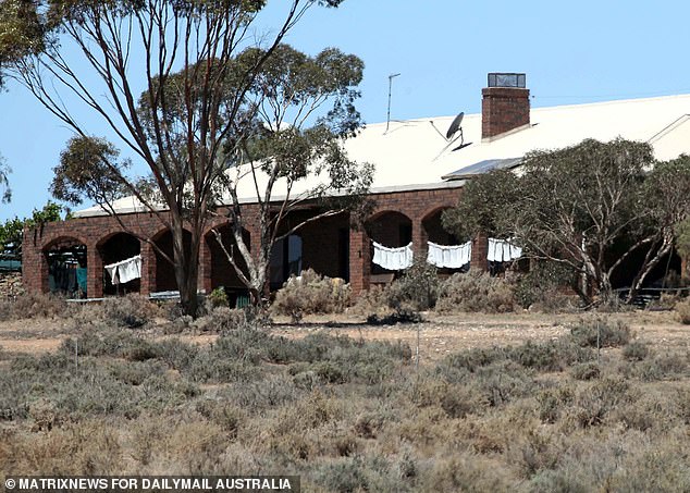 Nappies drying at Oak Park in October suggested Jessica was there with her baby son