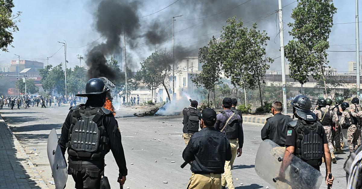 At least nine dead after rioters storm U.S. consulate in Pakistan: AP