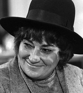 Bella_Abzug_1971-pubdomain