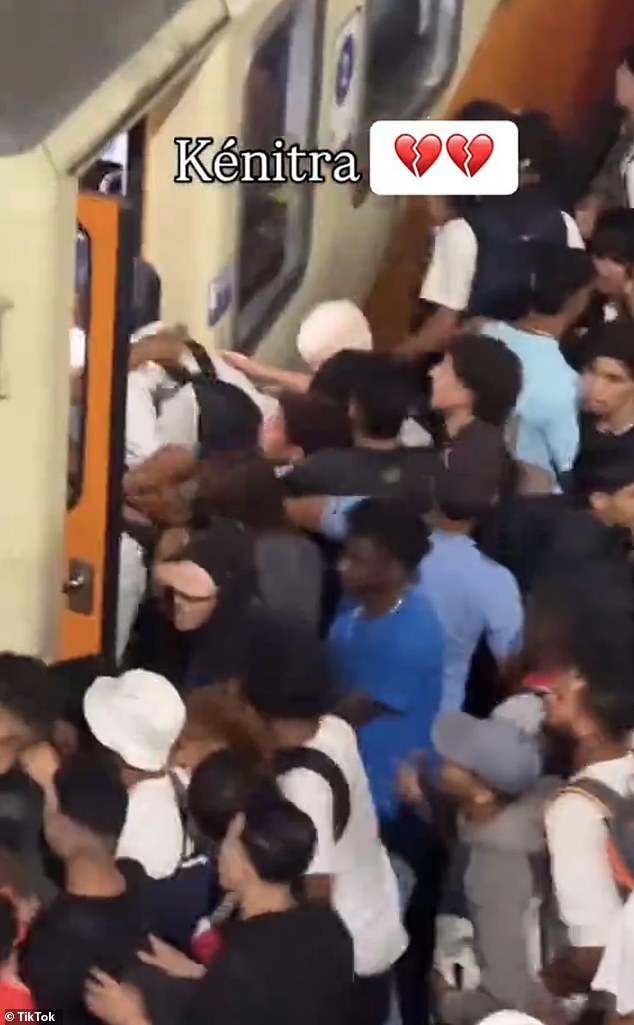 Moroccans from different regions of the country 'overwhelmed' public transport this week as they flocked to Tetouan and its neighbouring town Fnideq, including from the city of Kenitra