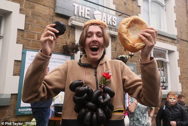 Last year's annual black pudding throwing contest was won by 18-year-old Harry Ogden, who managed to knock six Yorkshire puddings from the 20ft high plinth