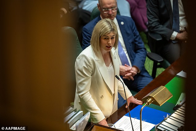 Jess Wilson's coalition the edge over Labor on a two-party-preferred basis, 52 to 48 per cent