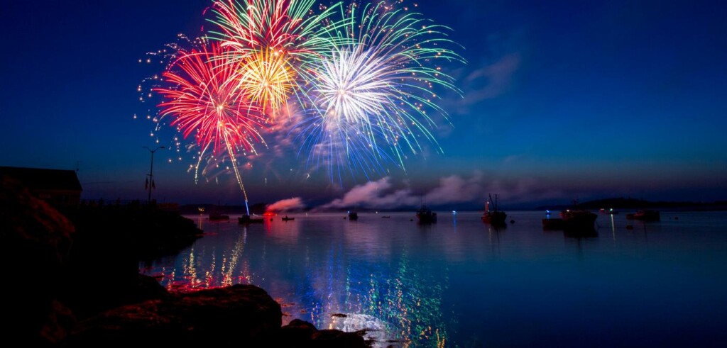 Japanese Team Develops ‘Eco-Fireworks’ with Water-Soluble Shells to Cut Back on Debris
