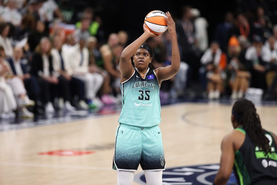 NEW: Former NBA Star Declares For WNBA Draft