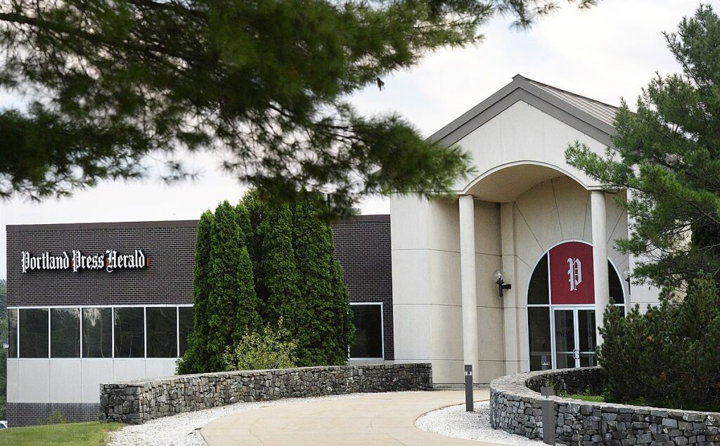 Portland Press Herald Editor Accuses Competition Of Stealing Its Content, Begs For Donations