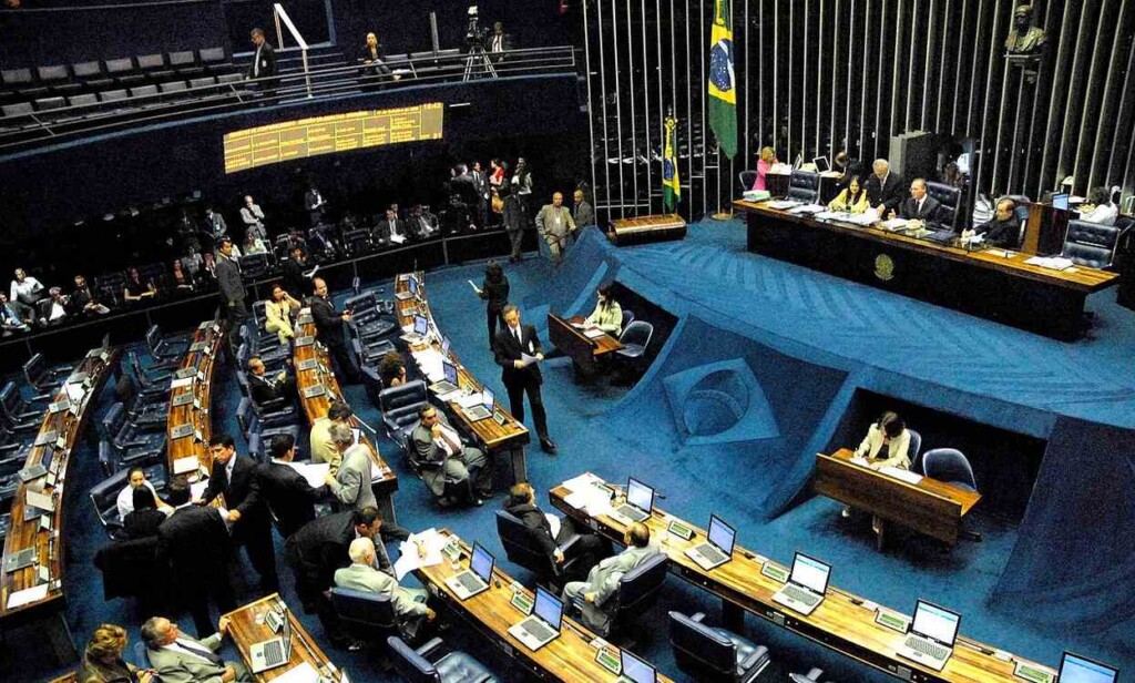 Brazil Ends Long Tradition of 6-Day Workweek via Constitutional Amendment