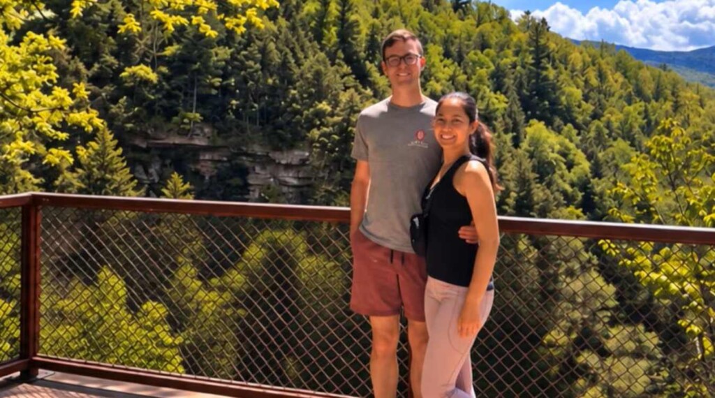 Man Proposes to His Girlfriend After They Were Struck by Lightning–She Restarted His Heart Twice