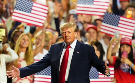 Trump Super Pac to spend $400 million on Midterms