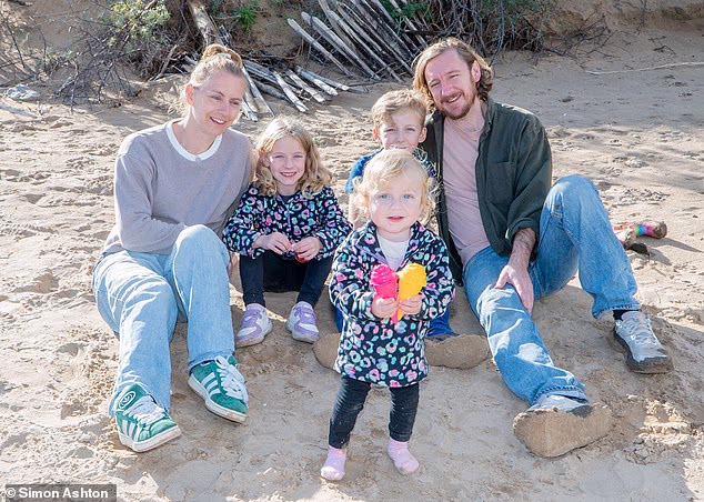 Juniper is pictured with her mother, Lottie Scarborough, father Jamie Rayner, and two sibilings Forest and Willow