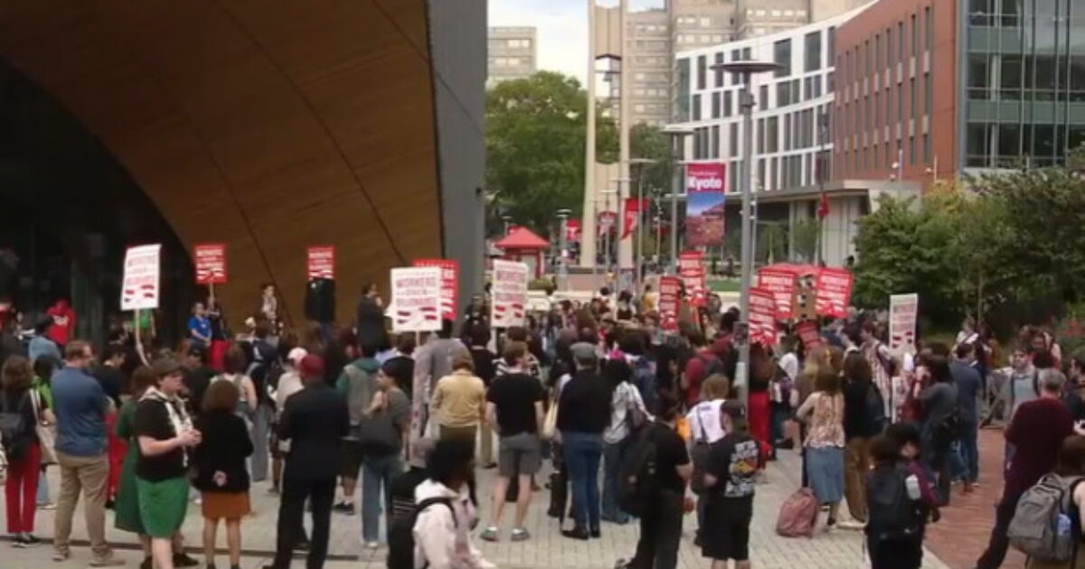 POINTLESS: Students and Employees Protest Budget Cuts and Layoffs at Temple University