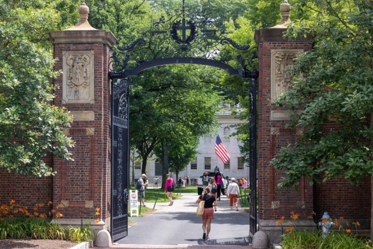 Asian-Americans in Harvard’s Incoming Class More Than Double, to 43.2 Percent