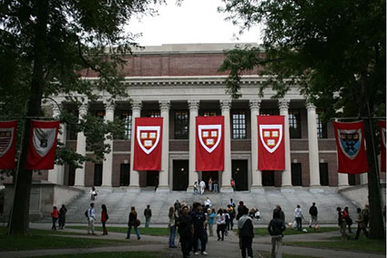 Is pendulum swinging back at Harvard? Students flock to tough class reading classics