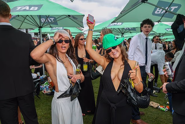 Racegoers let their hair down at Melbourne's first Spring Racing Carnival date