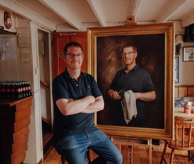 High street heroes given the royal treatment: Independent shop owners pose for portraits by leading artists for Saatchi Gallery exhibition