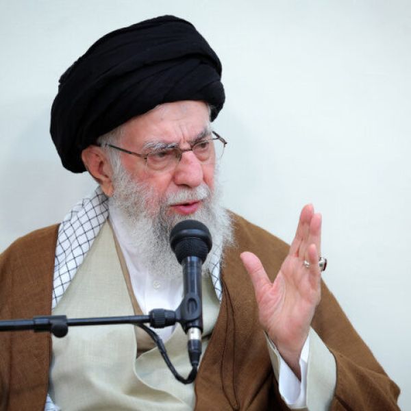 Iran’s Ayatollah Khamenei Calls on Syrians to Overthrow Rebel Government