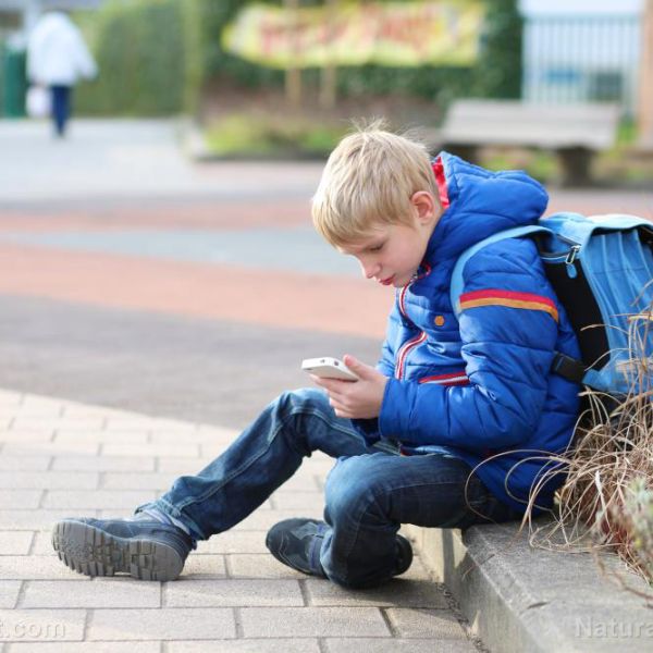 Study: Teens with mental health issues spend more time on social media, making things worse